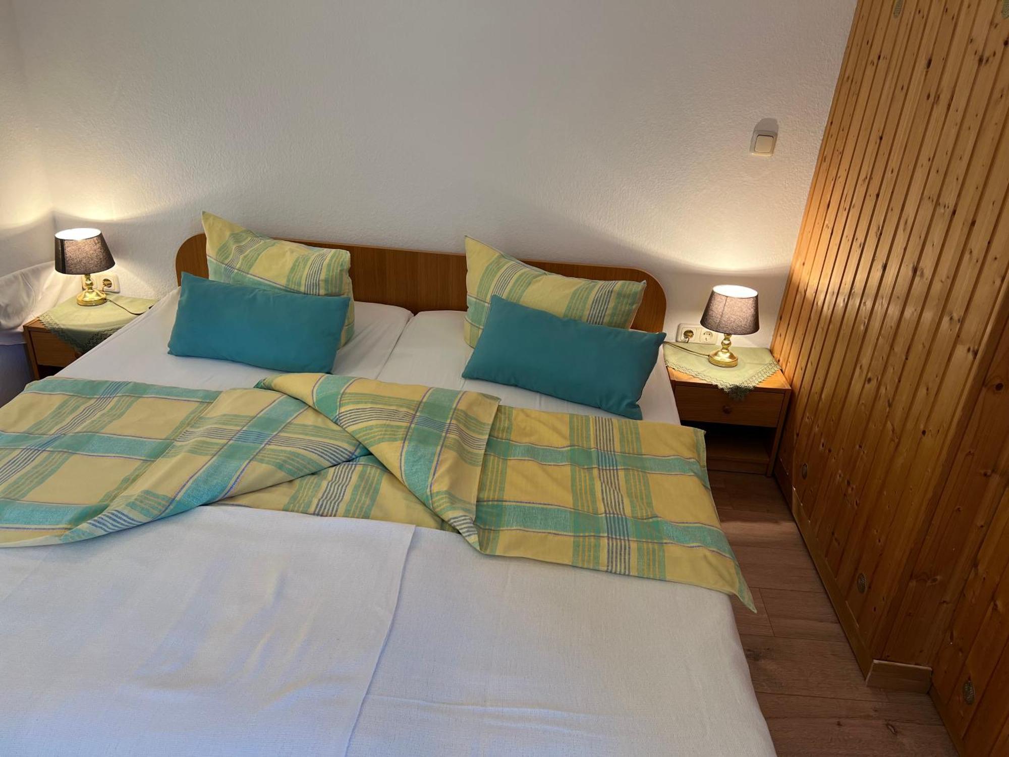 Gasthof Und Pension Hammerschaenke Wildenthal Room photo